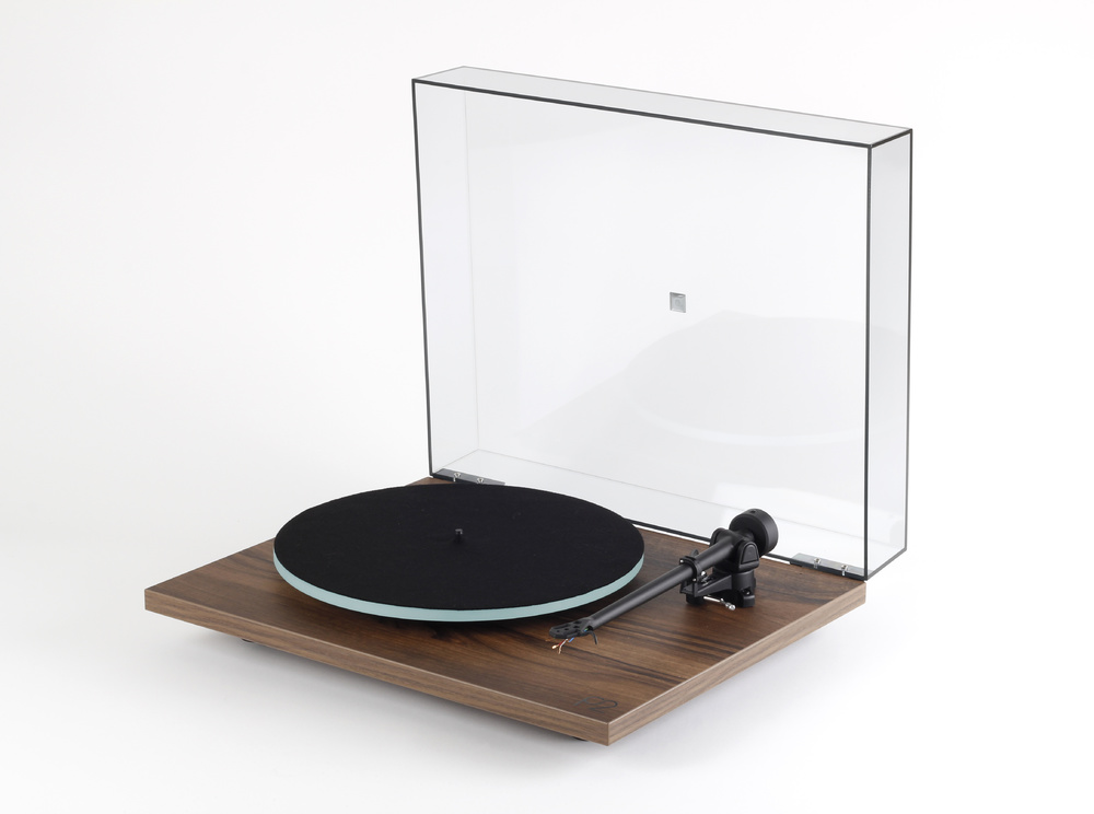 REGA PLANAR 2 Walnut 