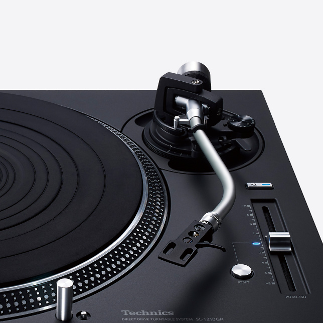 TECHNICS SL-1200GR 