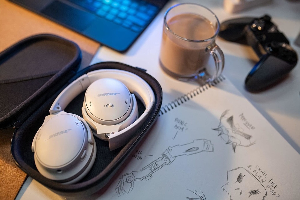 Bose QuietComfort - Auriculares inalámbricos con cancelación de ruido, con  control de voz, color blanco